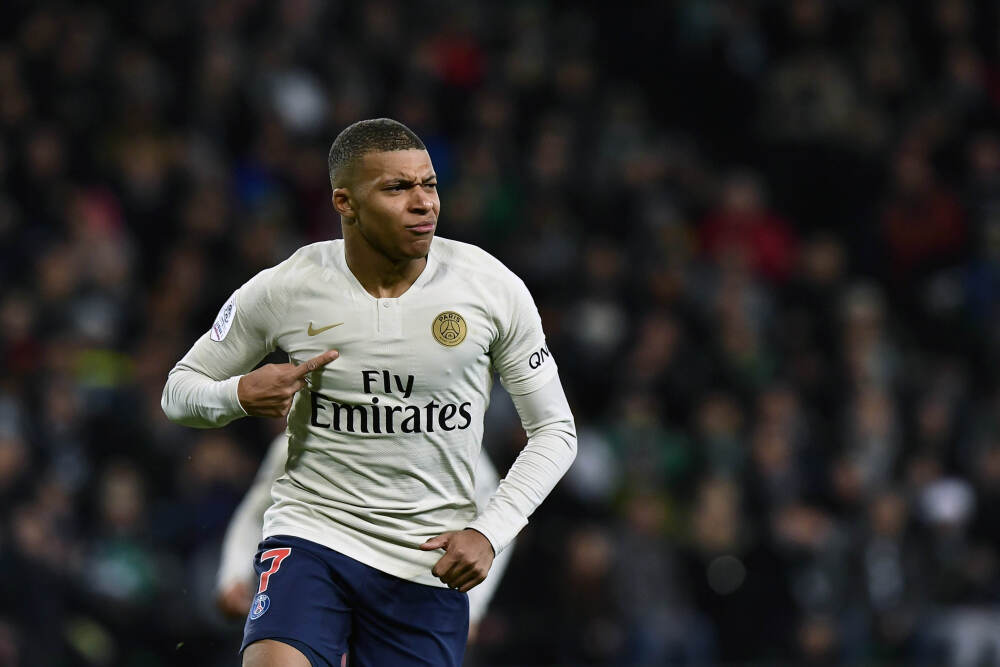 特朗普放话：美国航母要扩编到25艘！全球围观